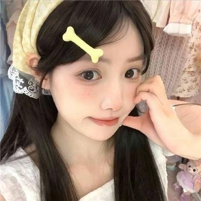 少女嬉春